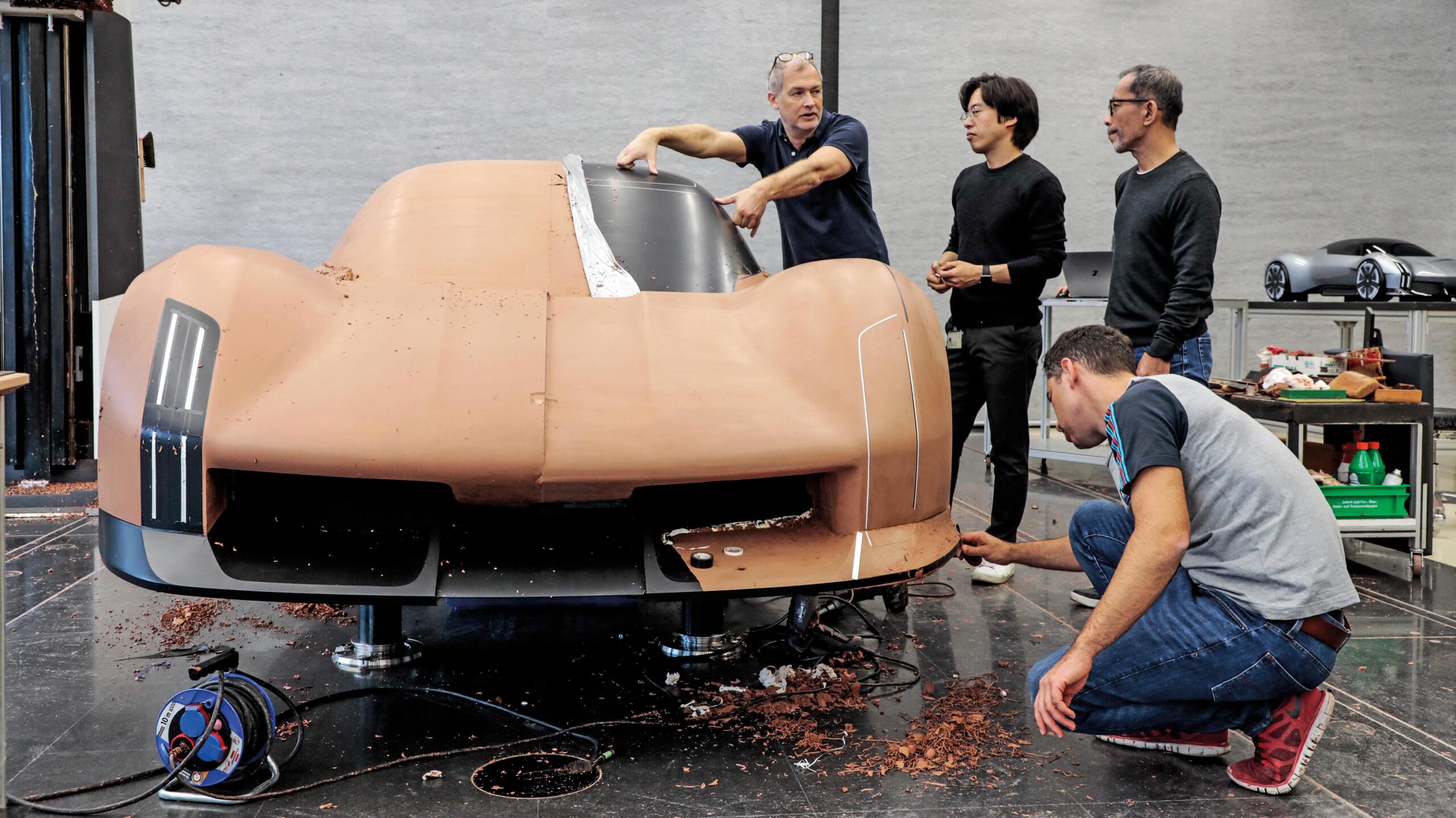 El Porsche Mission X presenta el hypercar del futuro mientras celebra los 75 años de la marca. (Foto: Porsche)